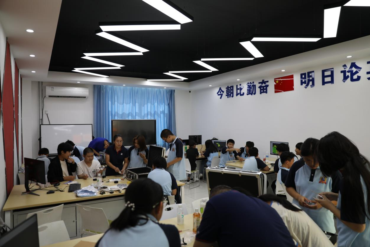 AXW(xu)УI(y)ֵ