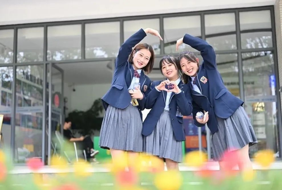 A＾A(y)ưܞ鷫uِ